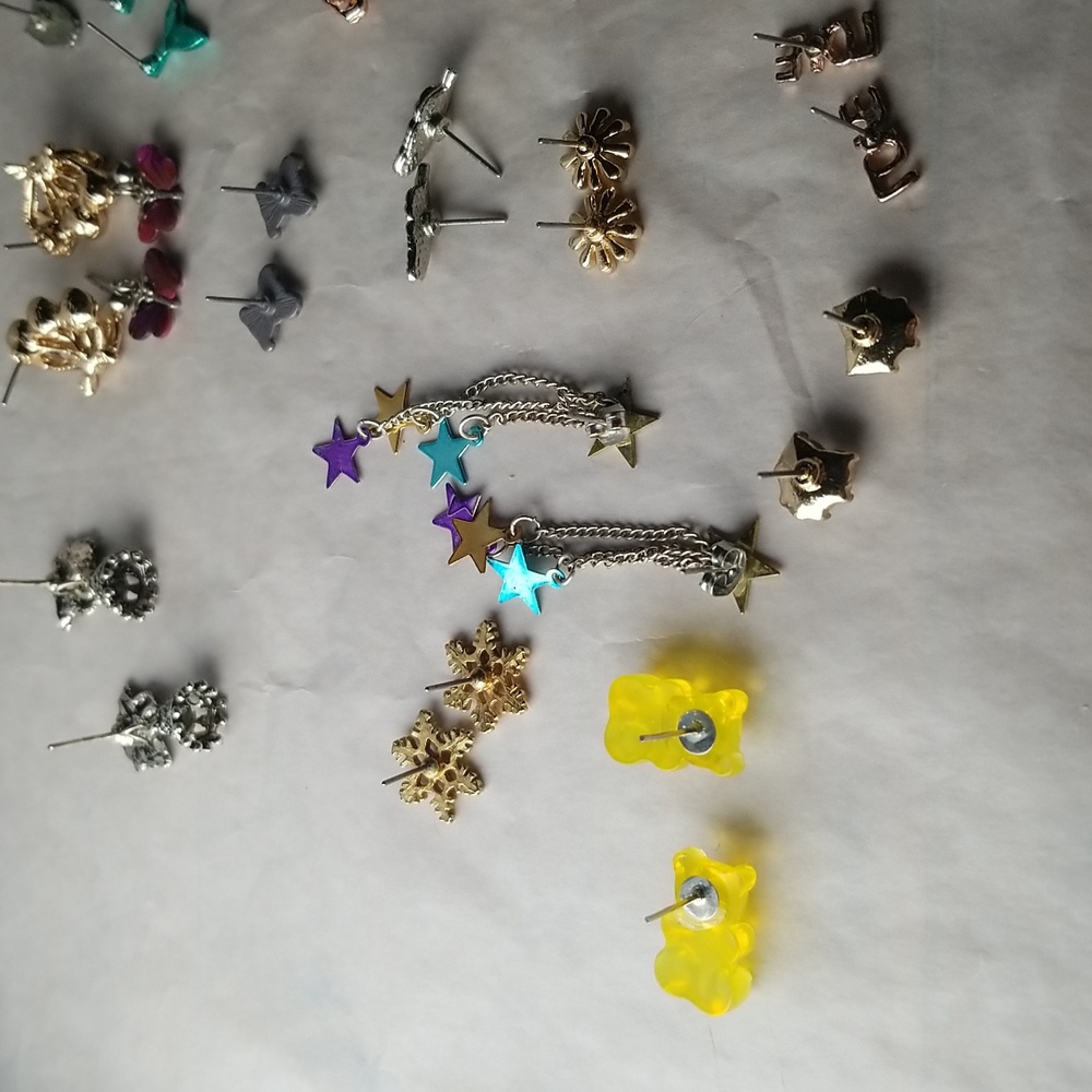 Fun Style Stud Earring Collection - Picture 8 of 9